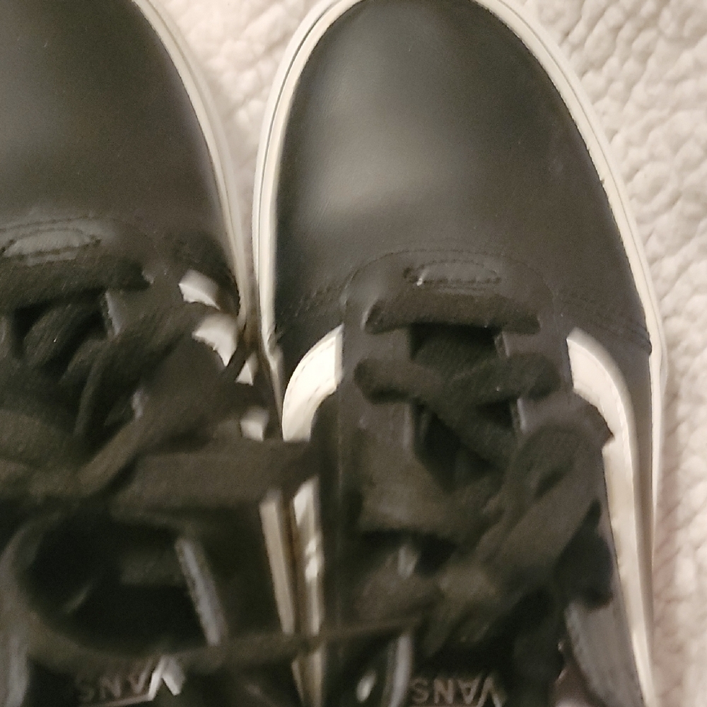 VANS leather Black and White Sneakers - Picture 4 of 7